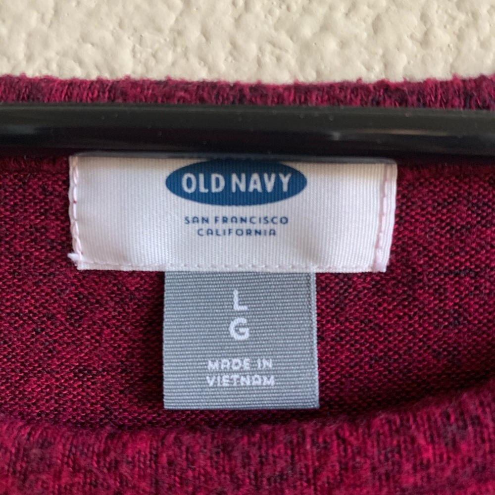 Old navy maroon sweater